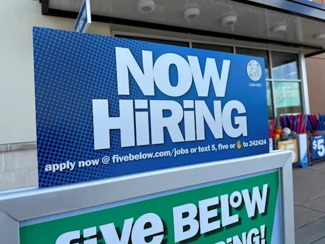 Fewer Americans Apply for Jobless Benefits as Labor Market Thrives