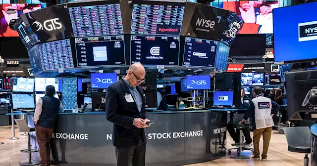 Stocks Slide as Inflation and Geopolitical Worries Weigh on Wall Street