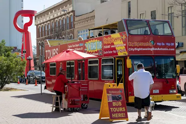 San Antonio's Double-Decker Tour Buses Go Out of Business