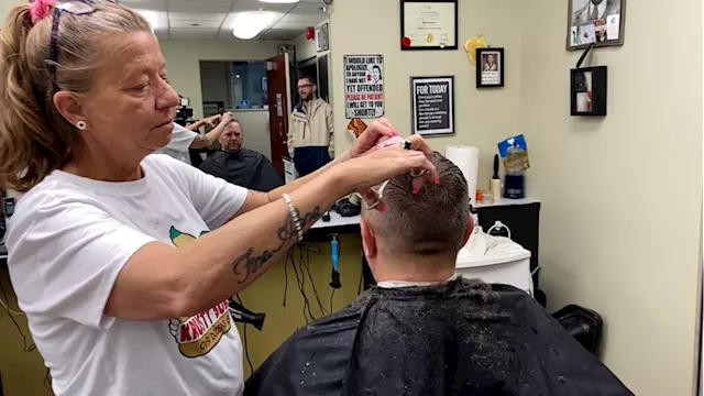 Ottawa barber shop steps away from Parliament Hill marks 100 years in business