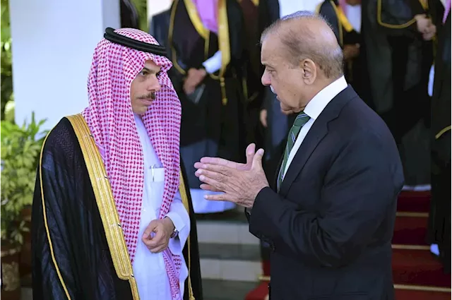 Pakistan's premier calls for closer cooperation with Saudi Arabia to enhance investment in Pakistan