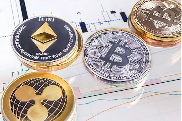 Top 3 Price Prediction Bitcoin, Ethereum, Ripple: Deviation looms as BTC tests bull market support band