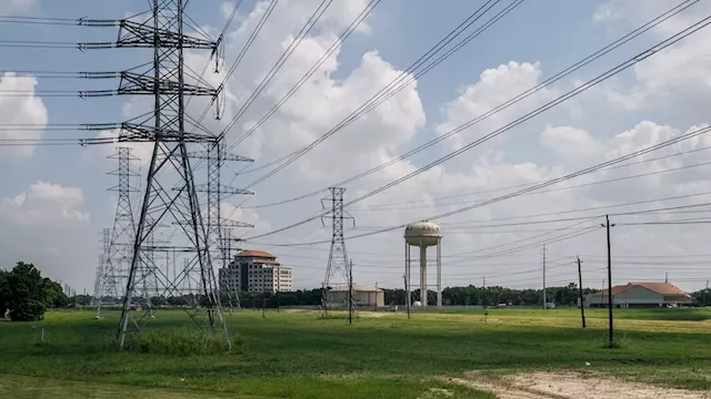 A 300-Mile Transmission Line Could Help Decarbonize the Southeast. Power Companies Want to Stop It