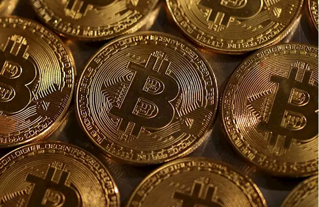 Bitcoin traders shrug off 'halving' to focus on broader market risks