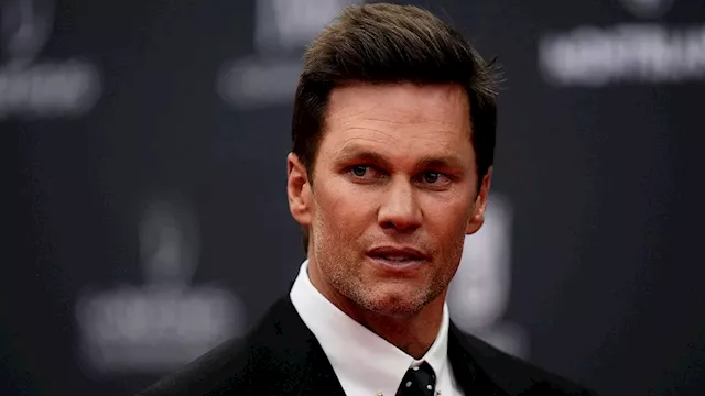 Miami business conference featuring Tom Brady goes awry over signing fiasco