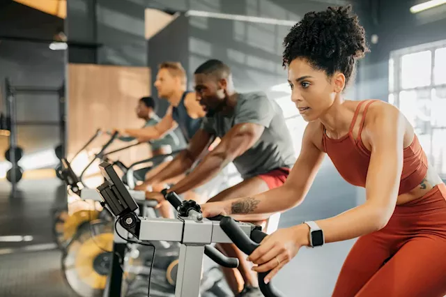 I’m a Black Fitness Trainer and I Rarely See Anyone Who Looks Like Me in Classes—Here’s How the Industry Can Fix That