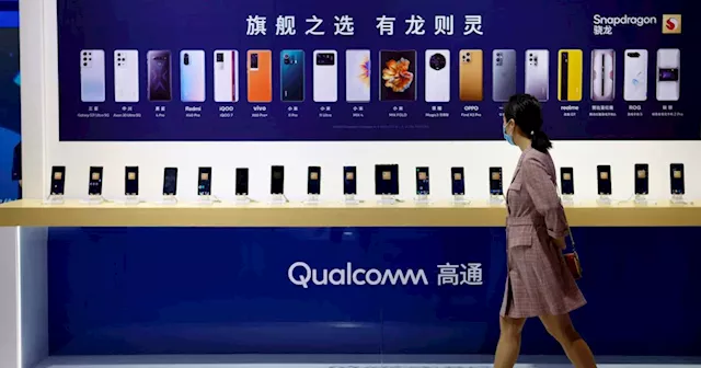 Qualcomm forecast beats estimates as AI revives smartphone market