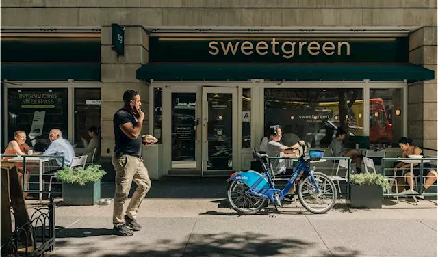 Sweetgreen shares soar 35% after company beats revenue expectations