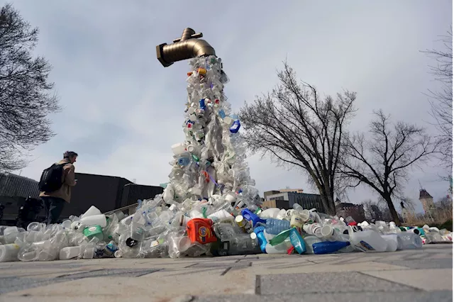 UN Conference on Plastic Pollution Crisis Dominated by Industry Reps