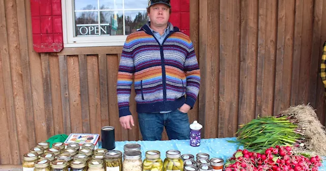 Cape Breton Farmers' Market vendors' property still locked away days into landlord dispute