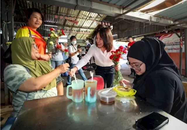 KKB’s newly elected assemblyman gets cracking, heads to morning market to meet voters