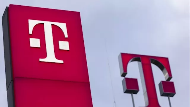 Deutsche Telekom Beats Earnings Estimate on German Mobile Growth