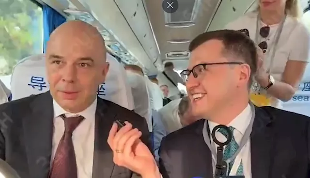 Putin's Finance Minister Forced to Take the Bus During China Visit: 'No Space'