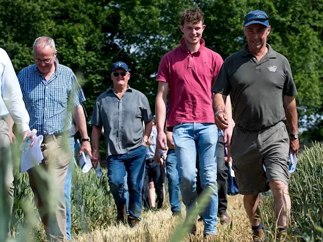 Farmers in 'lonely business' urged to come together at Shropshire arable extravaganza