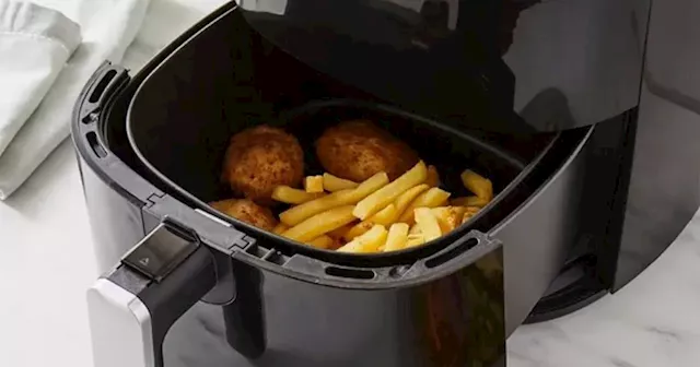 'Best on the market' Dunelm air fryer now £24 in Bank Holiday sale