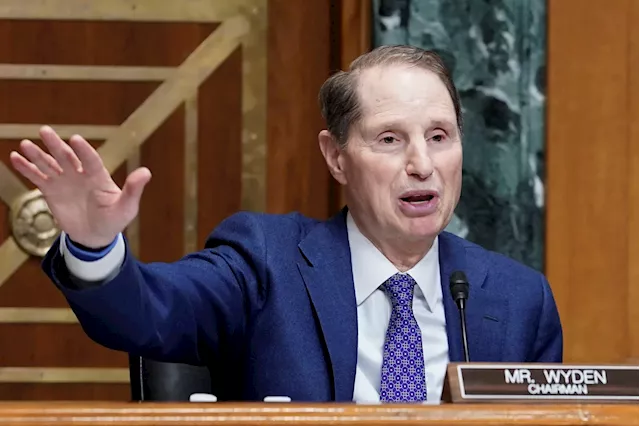 Wyden to file bipartisan child tax credit and business plan as amendment in FAA bill