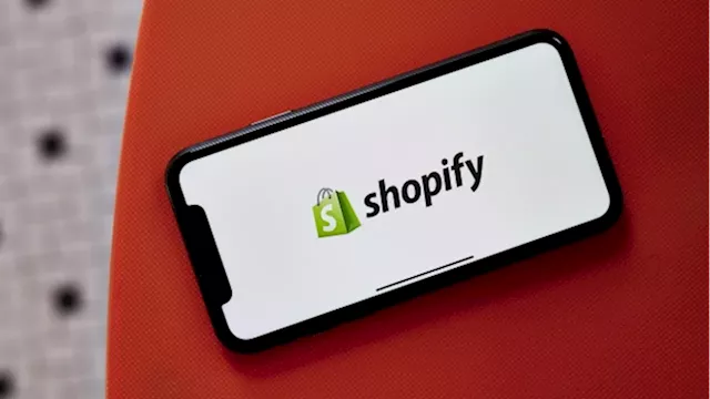 Shopify Tumbles as Margins Fall After Sale of Logistics Business