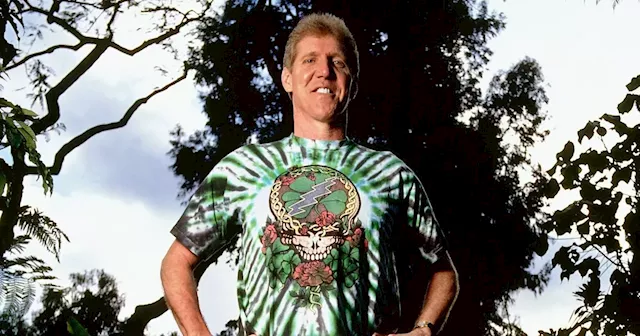 Dead & Company Honor Late Bill Walton With Massive Floral Display In Touching Tribute