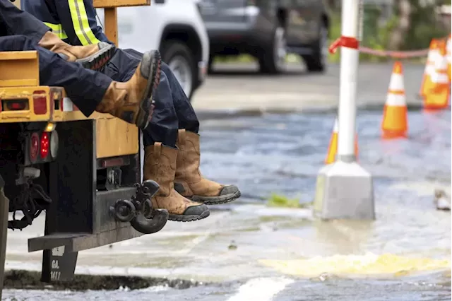 Downtown Atlanta water service disrupted, forcing business closings, water boil notice