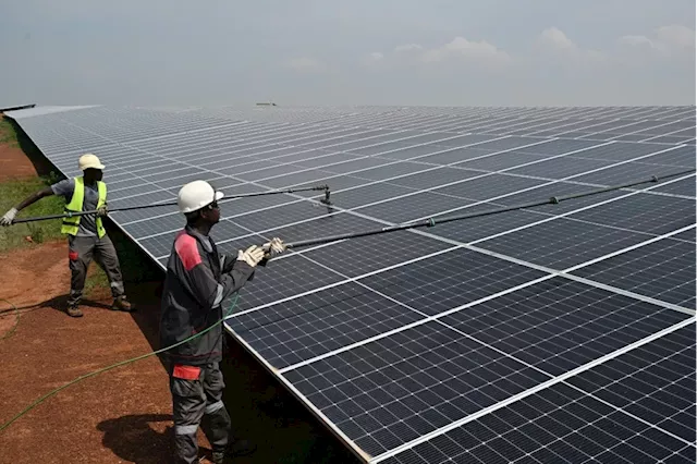 Solar investment outstrips all other power forms: IEA