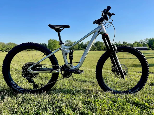 Giant Renews Faith In the Youth Market With Serious Kids Trail Bike