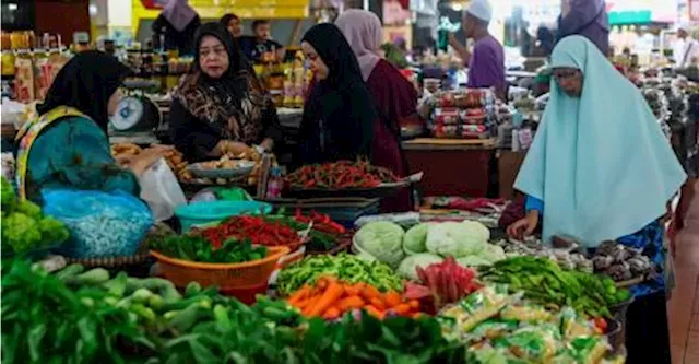 Aidiladha: Siti Khadijah market crowded with last-minute shoppers