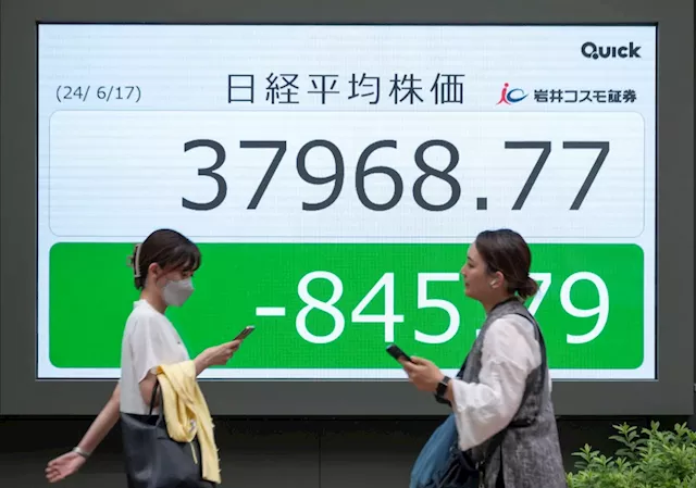 Tokyo stocks open lower