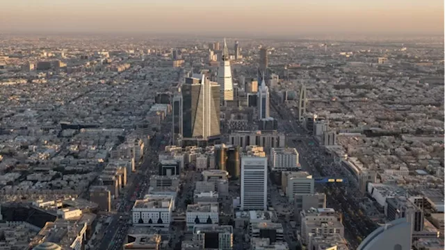 Kuwait Finance House Explores Bid for Stake in Saudi Investment Bank