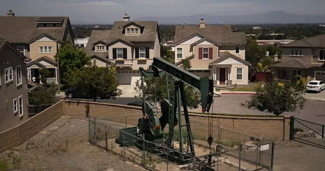 Law limiting new oil wells in California set to take effect after industry withdraws referendum