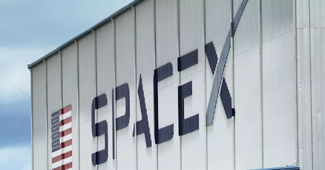 SpaceX tender offer said to value company at record $210 billion