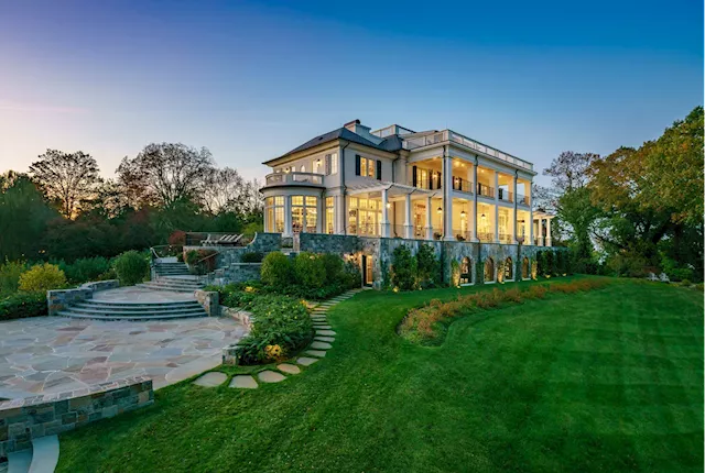 It's Been a Wild Week for Washington's Ultra-High-End Real Estate Market