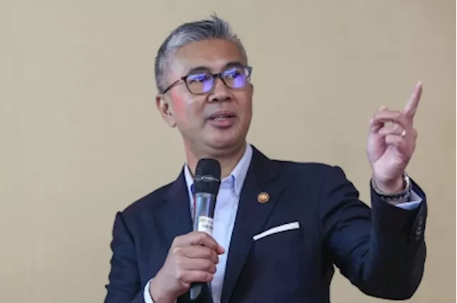 Tengku Zafrul urges wider industry support for talent development in Malaysia