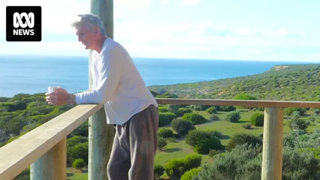 Wedge Island's 'Gilligan' living dream life in SA, with rare marsupials, penguins and eagles for company