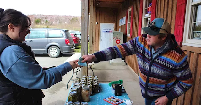 Students to receive farmers market vouchers as part of Nova Scotia Loyal program