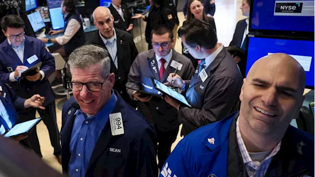 Stocks open session lower, energy is biggest sector laggard