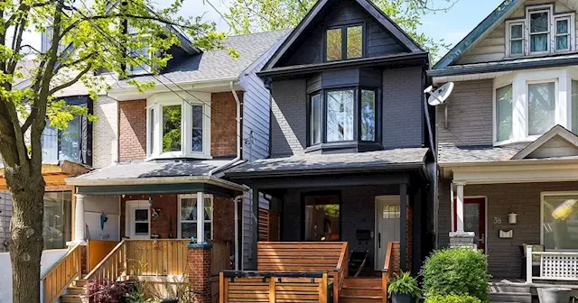 Toronto's real estate market continues to be so overrun with homes no one is buying