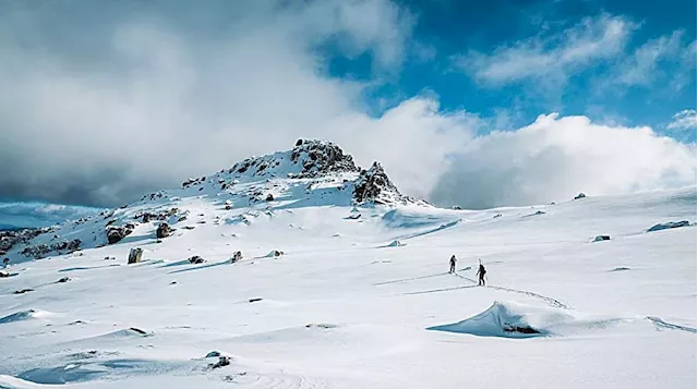 Climate crisis puts Australia's ski industry on slippery slope, but not all hope is lost