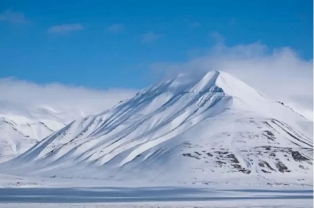 Norway blocks unique Arctic land sale to prevent Chinese acquisition in Svalbard