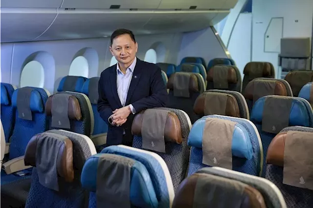 SIA chief Goh Choon Phong’s annual pay up 20.6% to $8.1m as airline posts record earnings