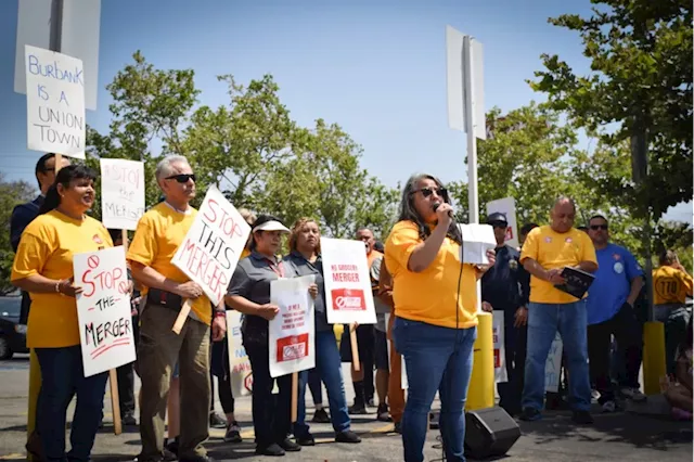 Employees speak out against proposed Kroger/Albertsons merger