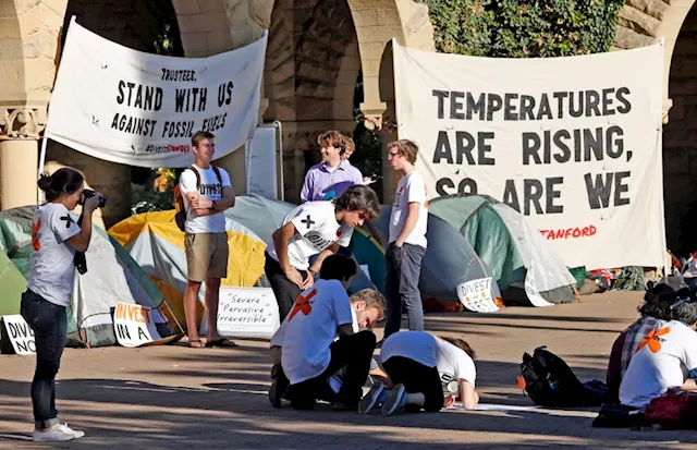 Stanford keeps oil company financial ties, despite push for divestment