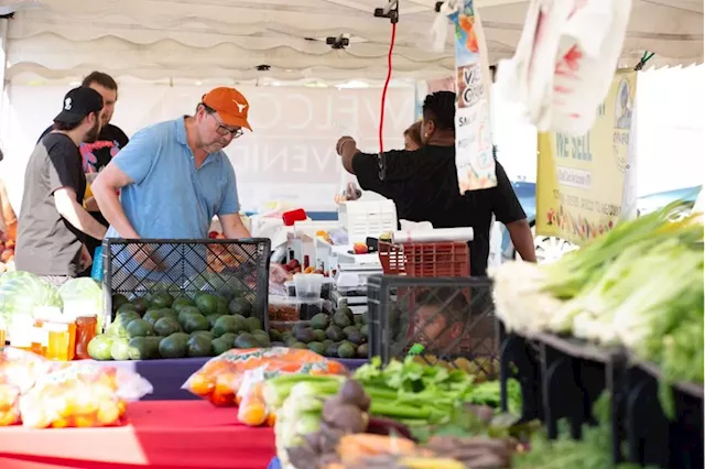 East L.A. gets a farmers market with a $125,000 grant from Hilda Solis