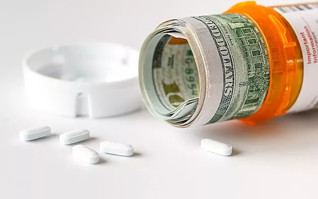 Mean cost of bringing new drug to US market is $879.3 million, study estimates