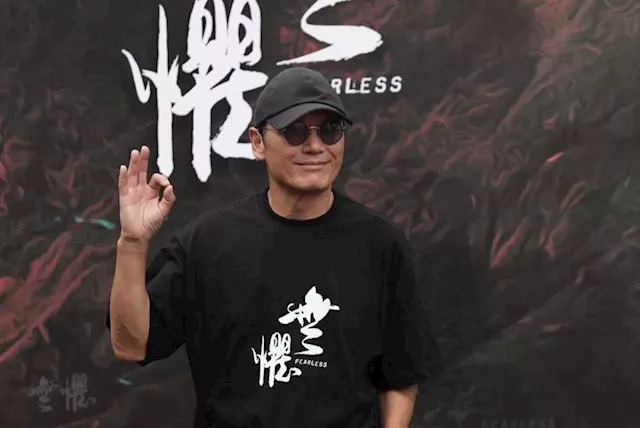 HK actor Michael Miu impressed by food at Taman Connaught night market