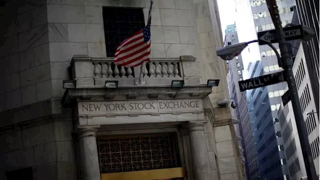 World shares rise, US yields fall as markets eye earnings, economic data