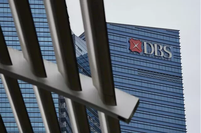 Singapore Stocks Jump to Two-Year High as DBS, OCBC Hit Records