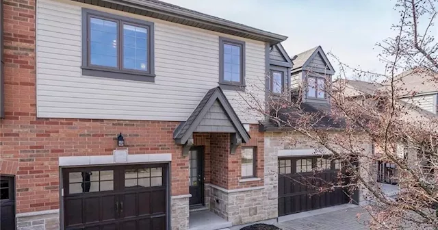 Ontario homes keep selling at notable losses but experts say market should rebound soon