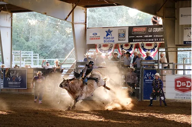 Tejas Rodeo Company ropes in crowds for 18th season