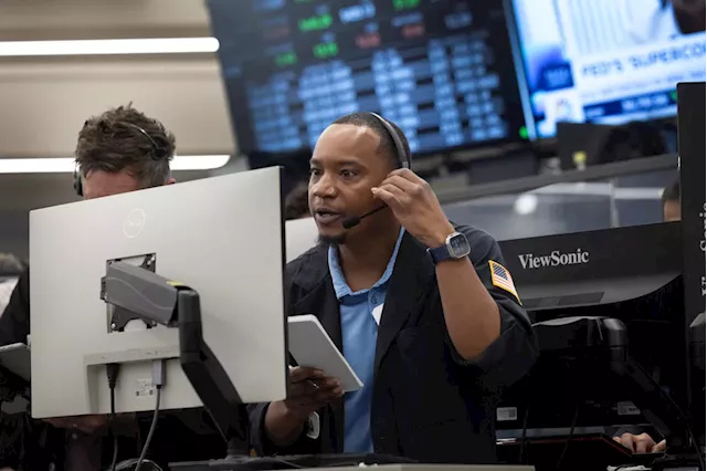 Stock market today: S&P 500, Nasdaq eke out fresh records with Powell on deck