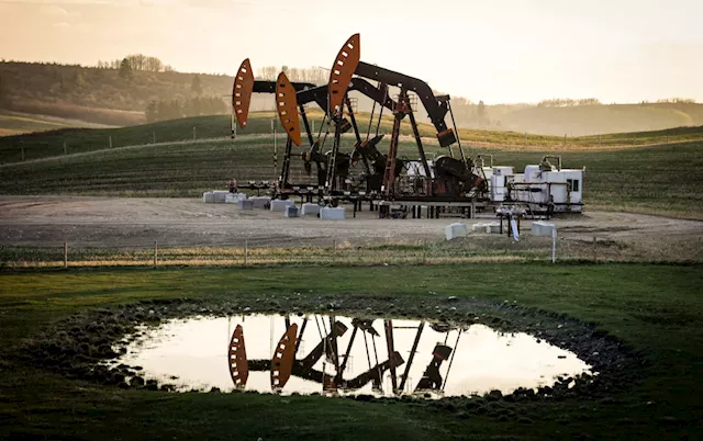 BMO's veteran oil & gas stock analyst calls out 'glaring disconnect' in market